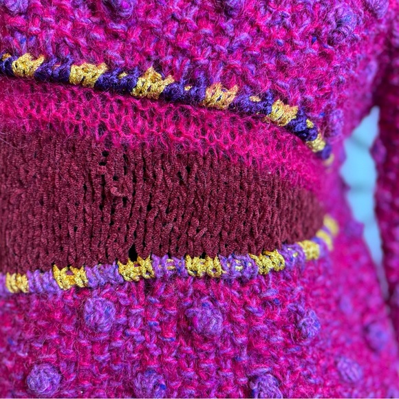 Adrienne Vittadini for Neiman Marcus Vintage Pink Sweater w/ Purple Pom Pom’s - Picture 3 of 11